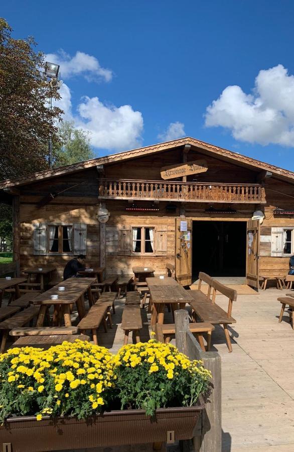 Wies'N Camp Munich Exterior photo
