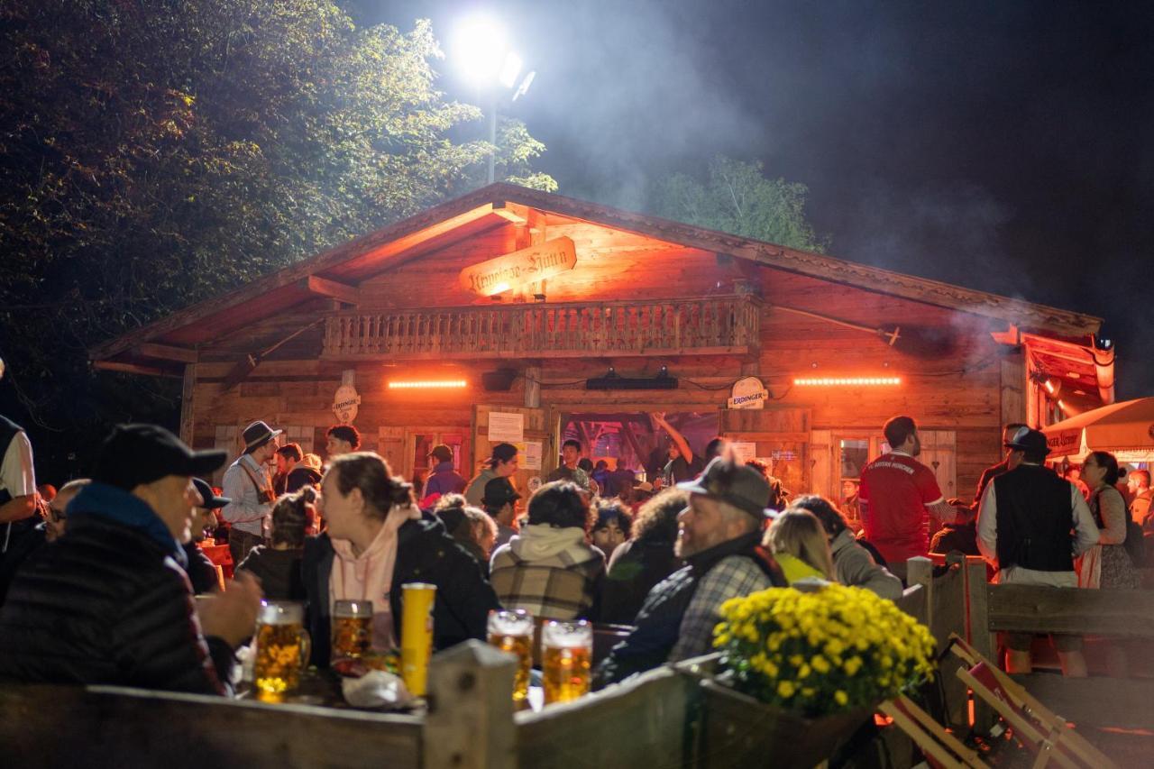 Wies'N Camp Munich Exterior photo